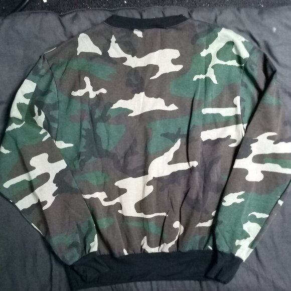 Vintage Ace Sportswear Camouflage Crewneck Sweatshirt - Picture 5 of 5